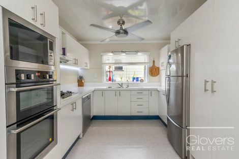 Photo of property in 12 Lemnos Place, Titirangi, Auckland, 0604