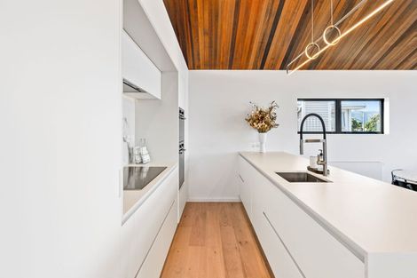 Photo of property in 239 The Esplanade, Petone, Lower Hutt, 5012