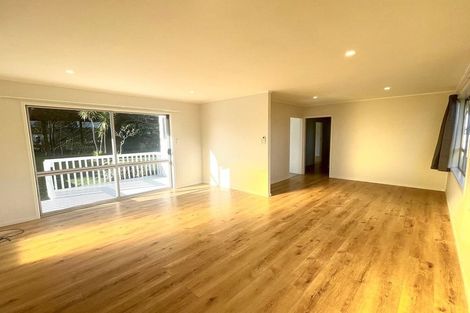 Photo of property in 58 Oreil Avenue, West Harbour, Auckland, 0618