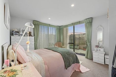 Photo of property in 31 Tuuhura Road, Pukekohe, 2120