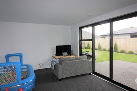 Photo of property in 20 Loxley Place, Lincoln, 7608