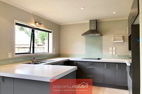 Photo of property in 33a Lismore Street, Strandon, New Plymouth, 4312