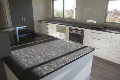 Photo of property in 63 Manakau Heights Drive, Manakau, Otaki, 5583