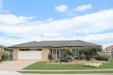 Photo of property in 25 Montego Drive, Papamoa Beach, Papamoa, 3118