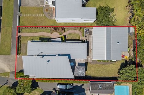 Photo of property in 21 Merani Street, Narrow Neck, Auckland, 0622