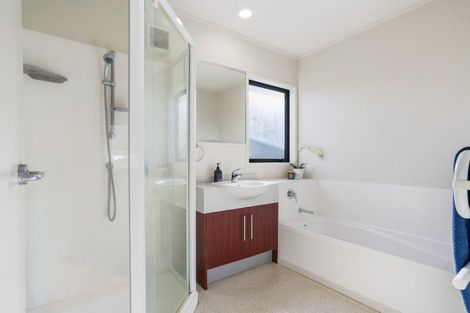 Photo of property in 16 Braddock Grove, Pauanui, Hikuai, 3579