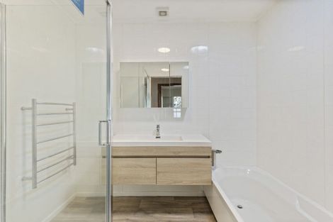 Photo of property in 9 Tawa Street, Inglewood, 4330