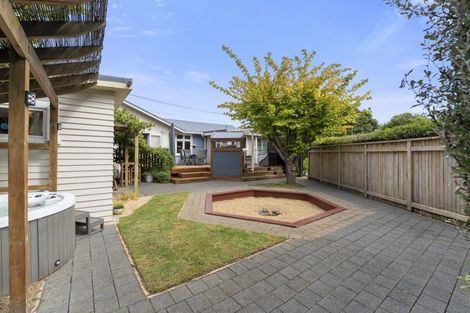 Photo of property in 15 Ruru Road, Otaihanga, Paraparaumu, 5036