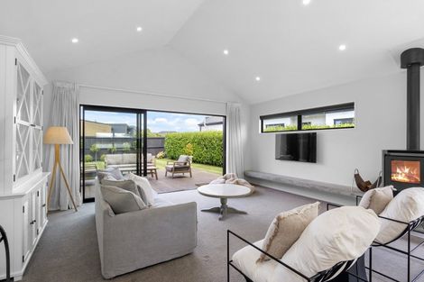 Photo of property in 38 Colwyn Street, Bryndwr, Christchurch, 8053