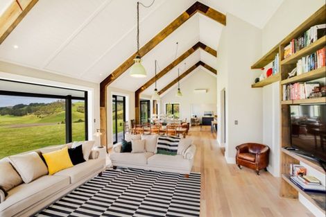 Photo of property in 279 Takatu Road, Tawharanui Peninsula, Matakana, 0986