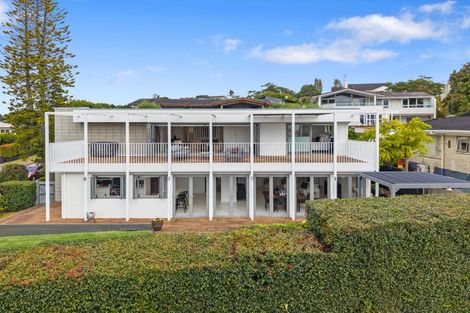 Photo of property in 1 Endymion Place, Half Moon Bay, Auckland, 2012