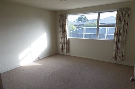 Photo of property in 2/24 Bentley Street, Russley, Christchurch, 8042