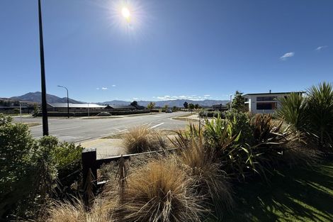 Photo of property in 43 Pounamu Avenue, Albert Town, Wanaka, 9305