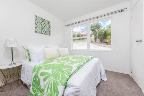 Photo of property in 28 Tamahere Drive, Glenfield, Auckland, 0629