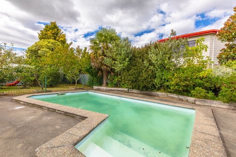 Photo of property in 4 Woburn Street, Waipukurau, 4200