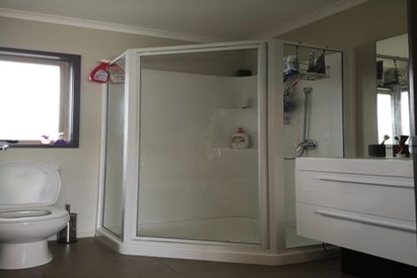 Photo of property in 11 Trauzer Place, Flagstaff, Hamilton, 3210