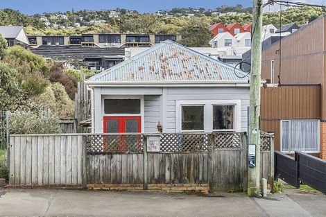 Photo of property in 128 Rintoul Street, Newtown, Wellington, 6021