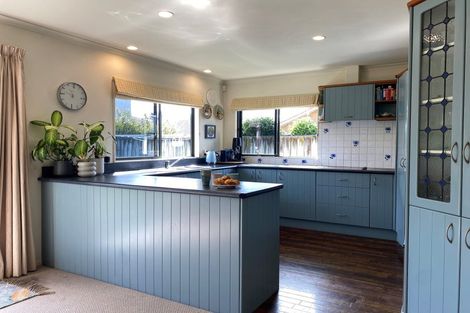 Photo of property in 15 Buckingham Place, Rototuna North, Hamilton, 3210