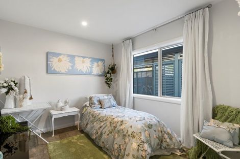 Photo of property in 35 Waione Avenue, Athenree, Waihi Beach, 3177