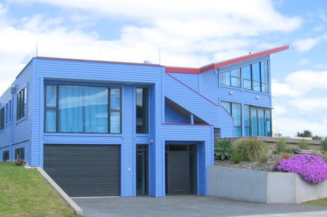 Photo of property in 28 Papaunahi Road, Bowentown, Waihi Beach, 3177