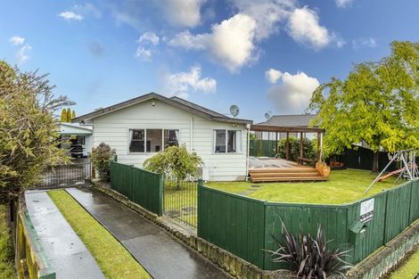 Photo of property in 16 Jupiter Street, Milson, Palmerston North, 4414