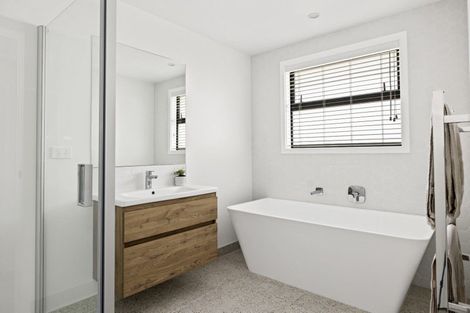 Photo of property in 2 Gabriela Close, Pyes Pa, Tauranga, 3112