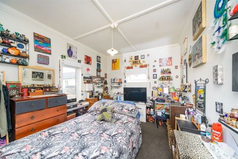 Photo of property in 351 Tremaine Avenue, Takaro, Palmerston North, 4412