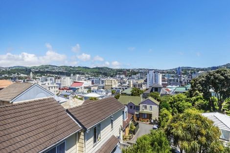 Photo of property in 21 Hawker Street, Mount Victoria, Wellington, 6011