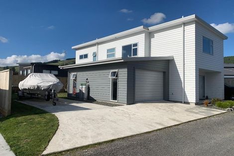 Photo of property in 4 Loch Haven Lane, Kinloch, Taupo, 3377