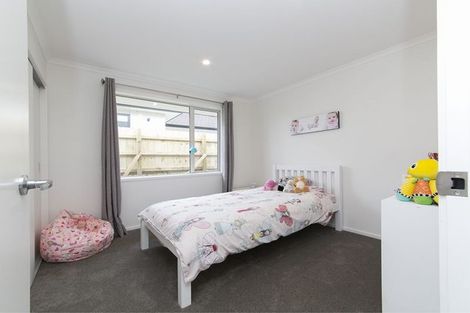 Photo of property in 3 Turpin Road, Riverhead, 0820