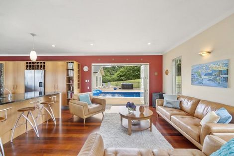 Photo of property in 551 Upper Waiwera Road, Puhoi, Silverdale, 0994