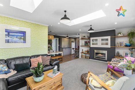 Photo of property in 41 Maungaraki Road, Korokoro, Lower Hutt, 5012