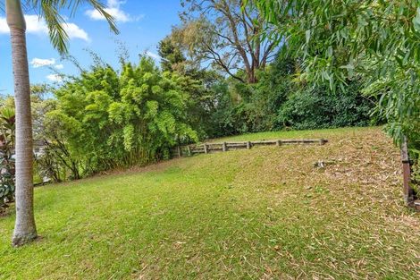 Photo of property in 17 Theban Place, Totara Vale, Auckland, 0629