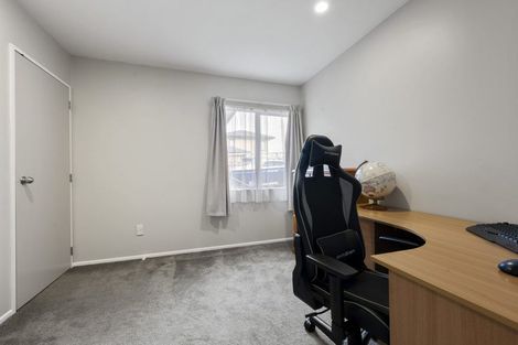 Photo of property in 20 Hocken Place, Mangere Bridge, Auckland, 2022