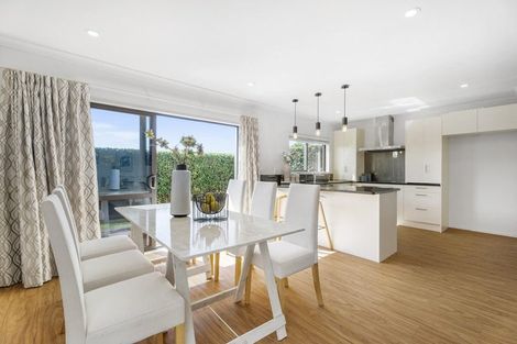 Photo of property in 1a Parkwood Crescent, Gulf Harbour, Whangaparaoa, 0930