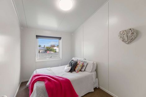 Photo of property in 10 Karaka Street, Castlecliff, Whanganui, 4501