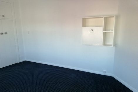 Photo of property in 16 Toru Street, Lyall Bay, Wellington, 6022