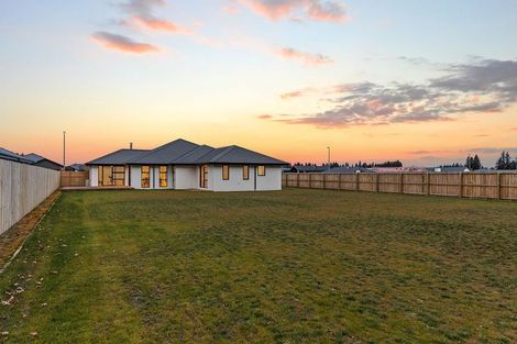 Photo of property in 46 Memorial Crescent, Methven, 7730