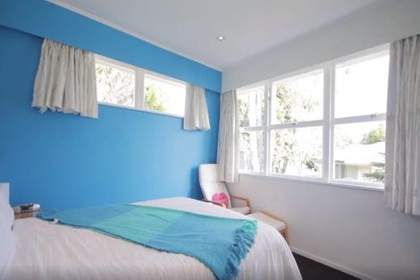 Photo of property in 5 Infidel Place, Torbay, Auckland, 0630
