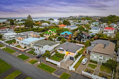 Photo of property in 1/20 Richmond Avenue, Northcote Point, Auckland, 0627