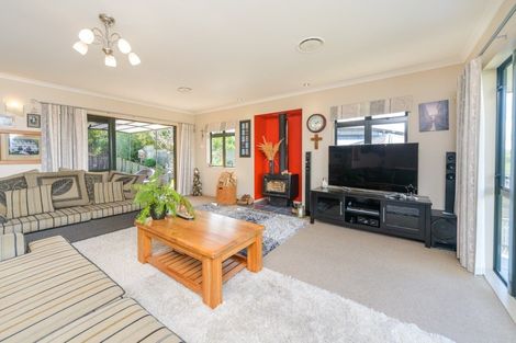 Photo of property in 2 Ranui Place, Feilding, 4702
