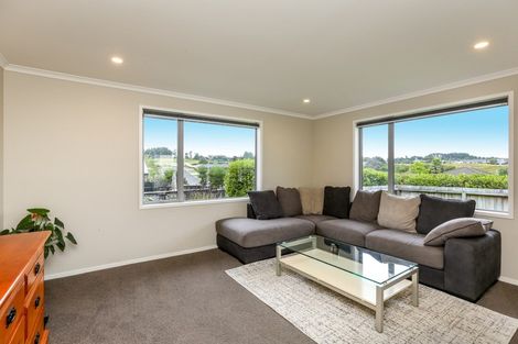 Photo of property in 37 Ainslee Street, Highlands Park, New Plymouth, 4312