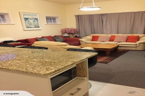 Photo of property in 136 Northland Road, Northland, Wellington, 6012