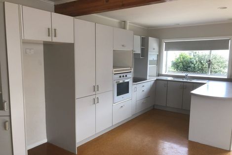 Photo of property in 12 Roby Street, Te Atatu Peninsula, Auckland, 0610