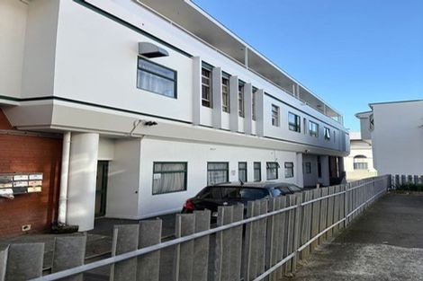 Photo of property in Te Awhina Apartments, 6/22 Sussex Street, Mount Cook, Wellington, 6021