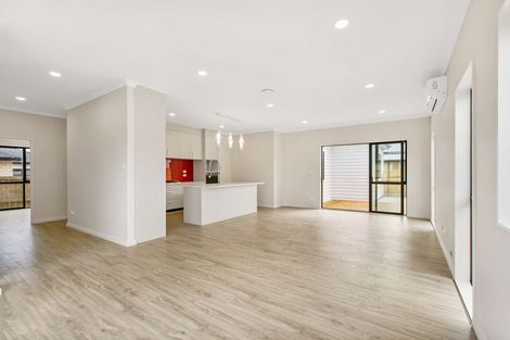 Photo of property in 5 Kakabeak Way, Takanini, 2110