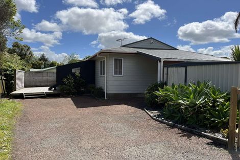 Photo of property in 1/30 Candia Road, Swanson, Auckland, 0614