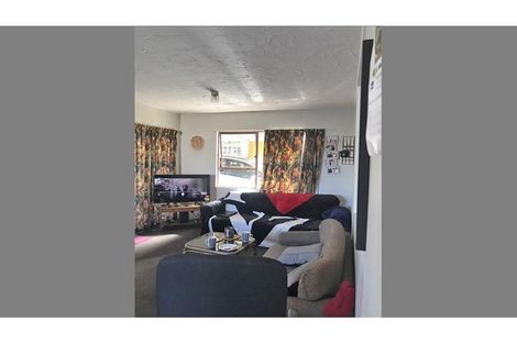 Photo of property in 38 Makora Road, Massey, Auckland, 0614