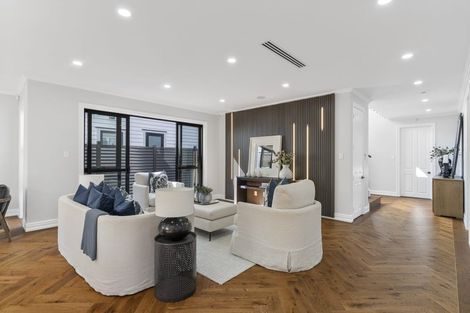 Photo of property in 10b Stratford Avenue, Milford, Auckland, 0620