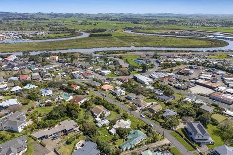 Photo of property in 15 Nelson Street, Helensville, 0800